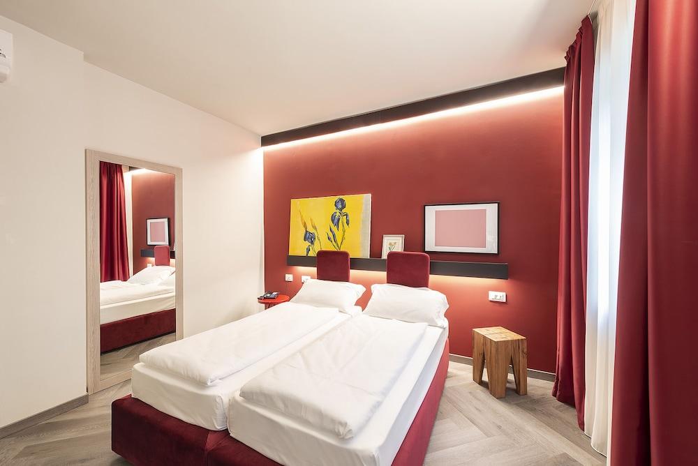 All'azzurro Hotel Limone sul Garda